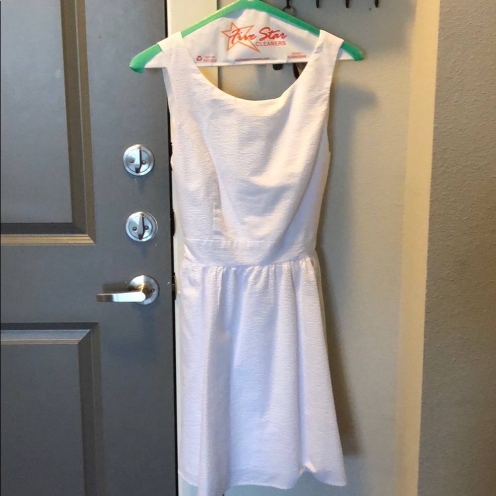 Beautiful Lauren James Bow Dress